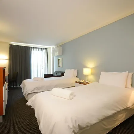 Sullivans Hotel-2